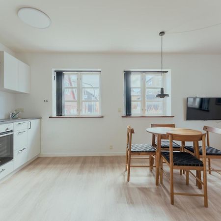 1 Bedroom Apartment / Central / توئِسهون المظهر الخارجي الصورة