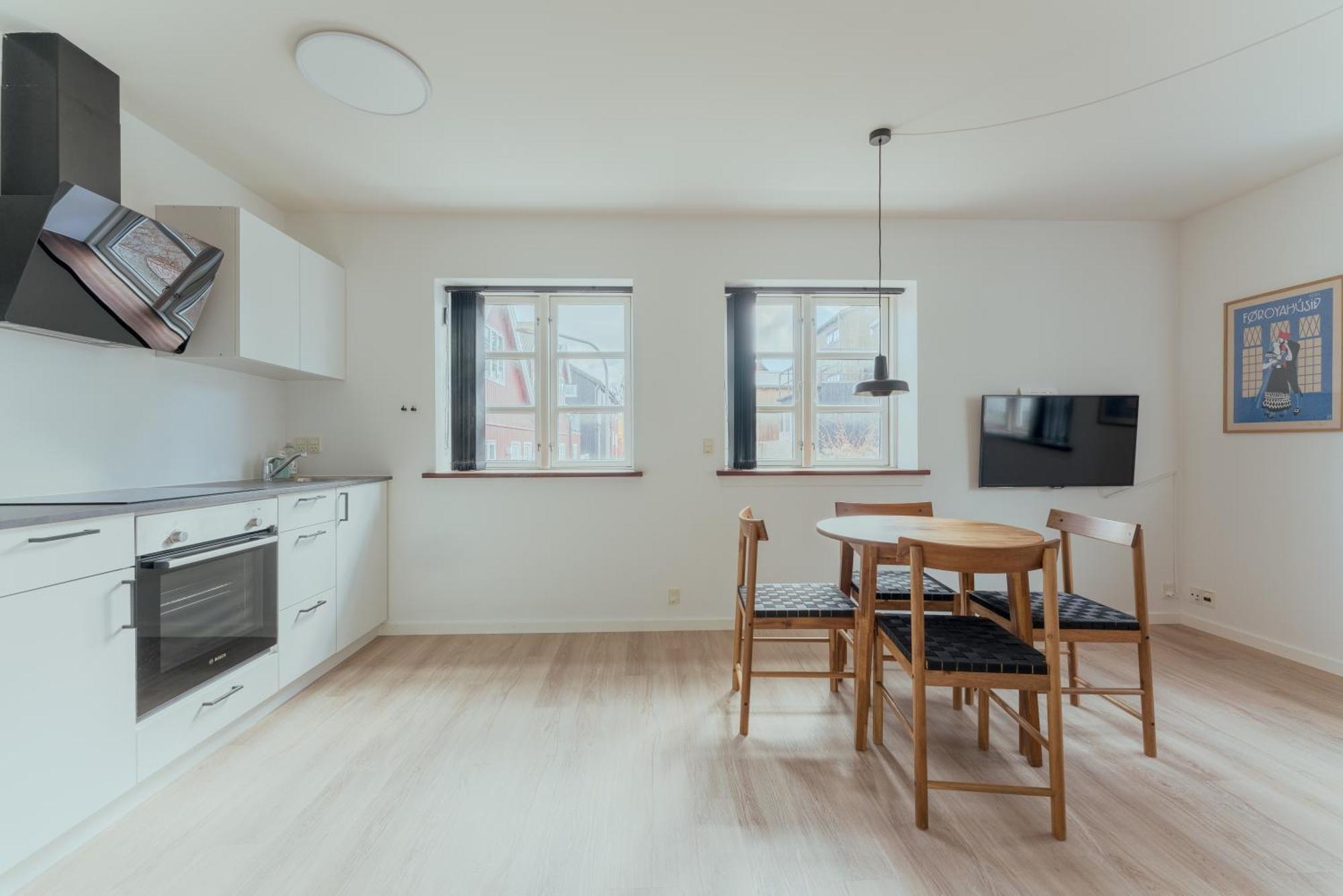 1 Bedroom Apartment / Central / توئِسهون المظهر الخارجي الصورة